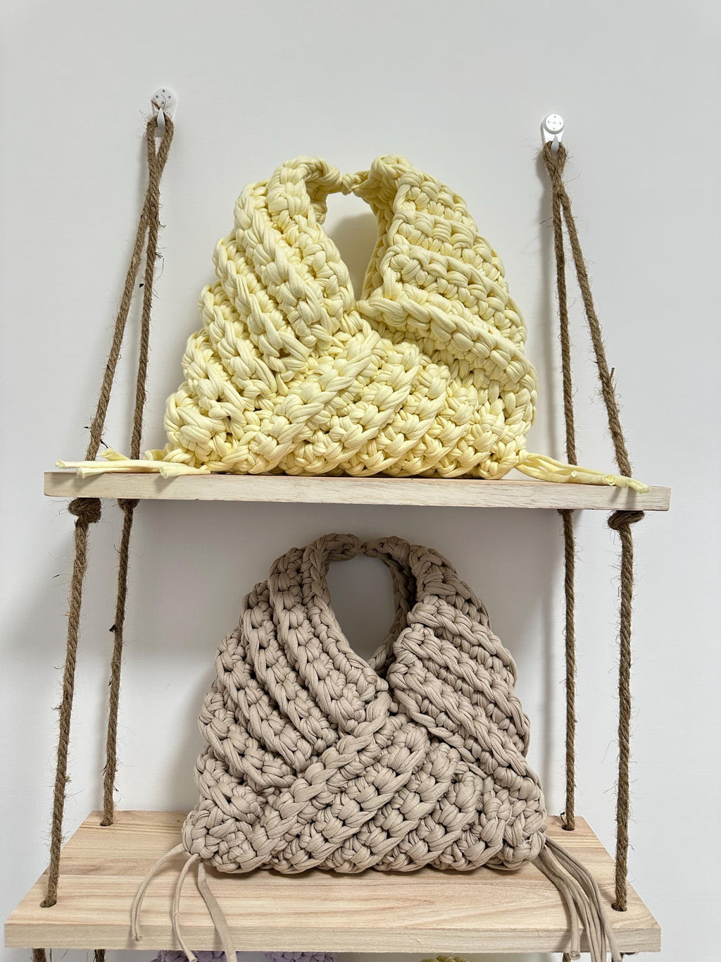 Triangle Crochet Bag – Minimal Tote Bag Pattern | Modern Crochet Bag